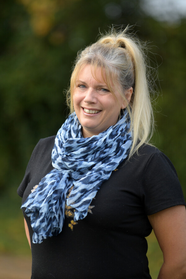 Mrs Hayley Sanders Image