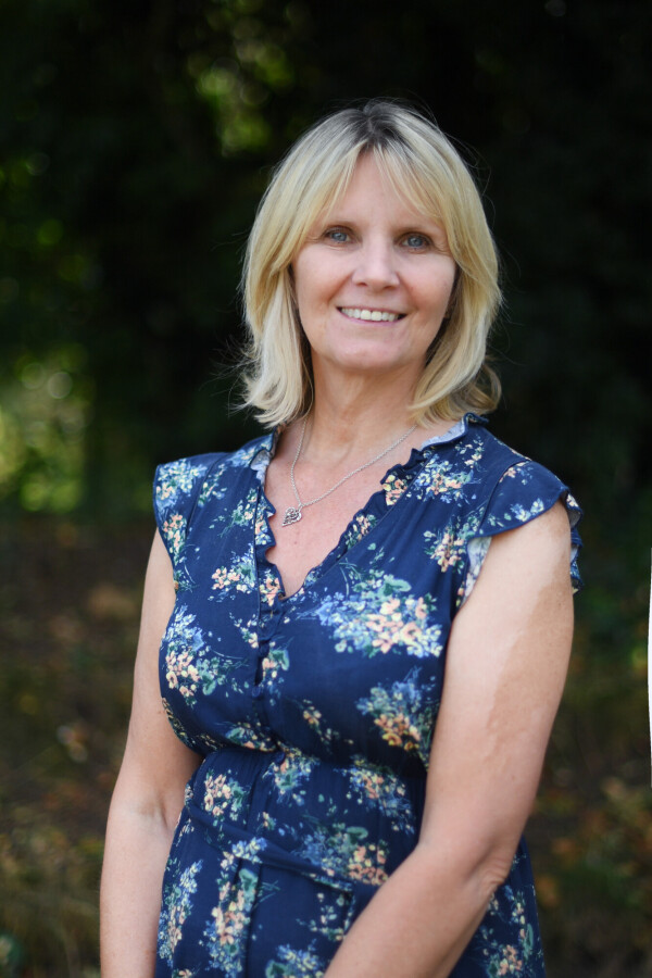 Mrs Tracey Davis Image